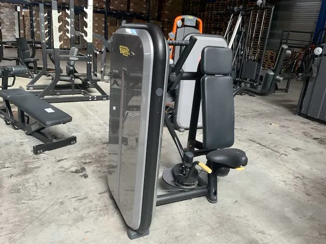 Technogym element pectoral machine krachtstation - afbeelding 3 van  5
