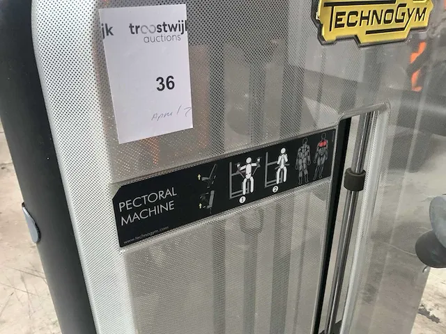 Technogym element pectoral machine krachtstation - afbeelding 4 van  5