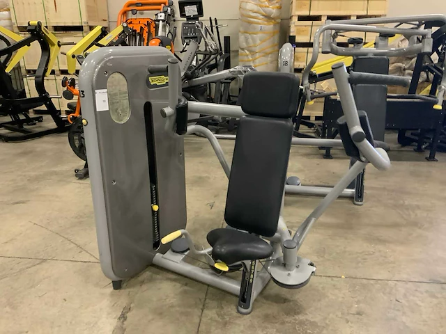 Technogym element pectorale krachtstation - afbeelding 1 van  6