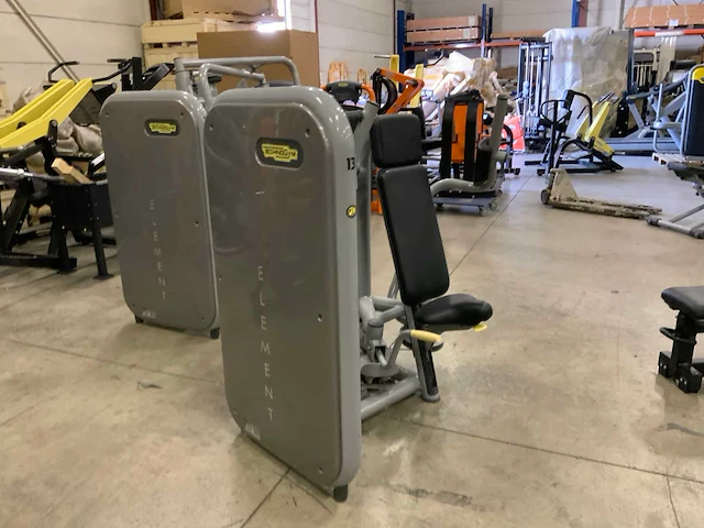 Technogym element pectorale krachtstation - afbeelding 4 van  6