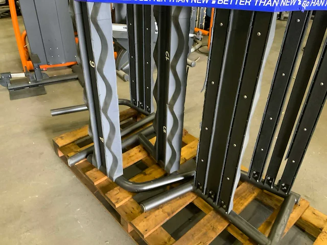 Technogym element rek 4x krachtstation - afbeelding 4 van  6
