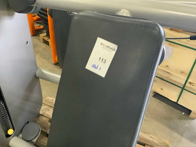 Technogym element shoulder press krachtstation - afbeelding 2 van  6