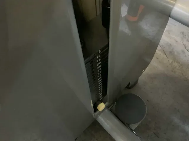 Technogym element shoulderpress krachtstation - afbeelding 3 van  4