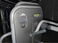 Technogym element shoulderpress krachtstation - afbeelding 2 van  4