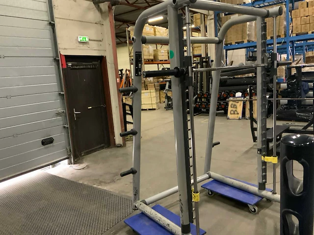 Technogym element smith station krachtstation - afbeelding 3 van  5