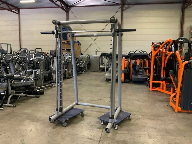 Technogym element smith station krachtstation - afbeelding 1 van  4