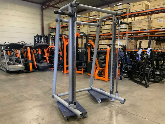 Technogym element smith station krachtstation - afbeelding 4 van  4