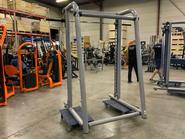 Technogym element smith station krachtstation - afbeelding 4 van  5