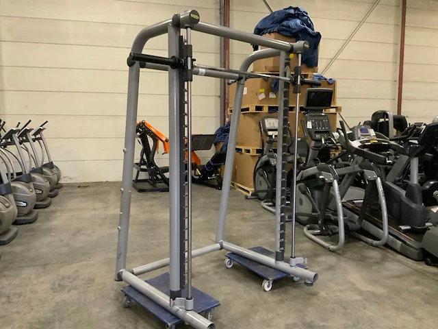 Technogym element smith station krachtstation - afbeelding 2 van  6