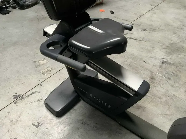 Technogym excite 500 led recline home trainer - afbeelding 5 van  5