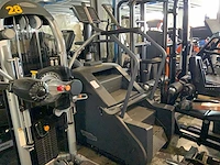 Technogym excite 700 led climber crosstrainer - afbeelding 1 van  6