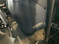 Technogym excite 700 led climber crosstrainer - afbeelding 2 van  6