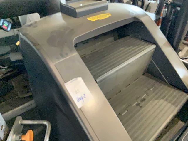 Technogym excite 700 led climber crosstrainer - afbeelding 3 van  6