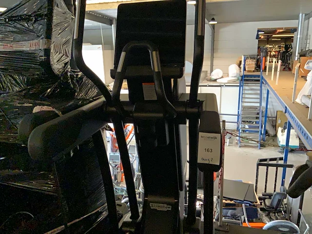 Technogym excite+ artis vario unity 3.0 live crosstrainer - afbeelding 4 van  5
