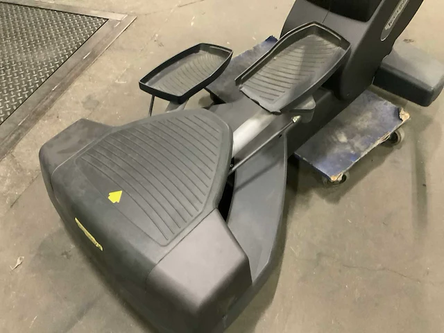 Technogym excite crossover 500 led crosstrainer - afbeelding 2 van  7