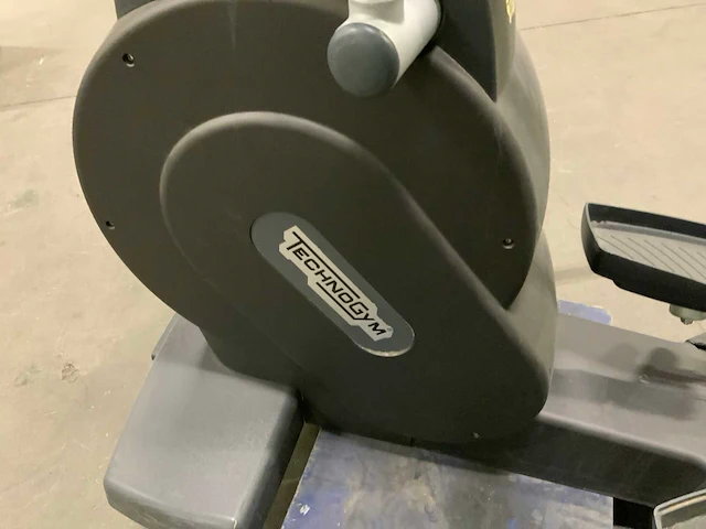 Technogym excite crossover 500 led crosstrainer - afbeelding 7 van  7