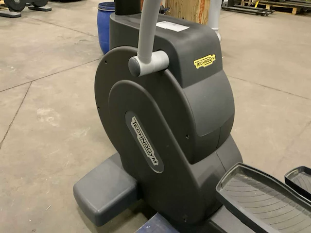 Technogym excite crossover 500 led crosstrainer - afbeelding 7 van  7
