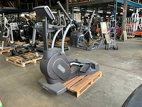 Technogym excite crossover 500 led crosstrainer - afbeelding 1 van  5