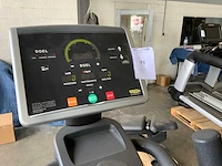 Technogym excite crossover 500 led crosstrainer - afbeelding 4 van  5
