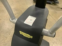 Technogym excite crossover 500 led crosstrainer - afbeelding 3 van  5