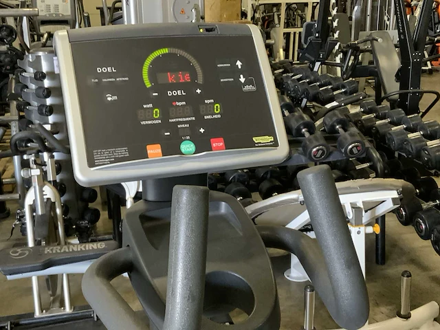 Technogym excite+ crossover 700 led crosstrainer - afbeelding 2 van  5