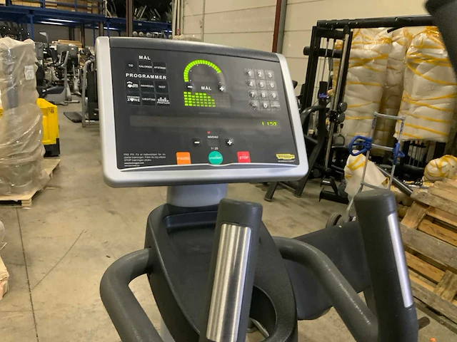 Technogym excite crossover 700 led crosstrainer - afbeelding 4 van  5