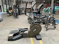 Technogym excite crossover 700 led crosstrainer - afbeelding 1 van  5