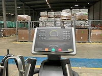 Technogym excite crossover 700 led crosstrainer - afbeelding 3 van  5