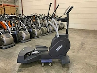 Technogym excite crossover 700 led crosstrainer - afbeelding 2 van  6