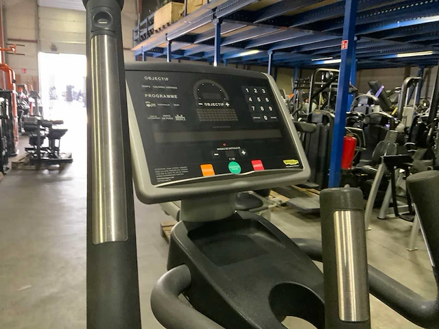 Technogym excite crossover 700 led crosstrainer - afbeelding 6 van  7