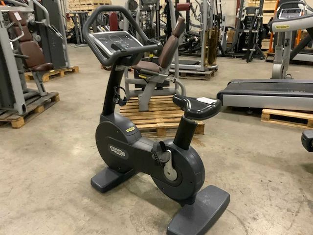 Technogym excite new bike 500 led home trainer - afbeelding 2 van  5