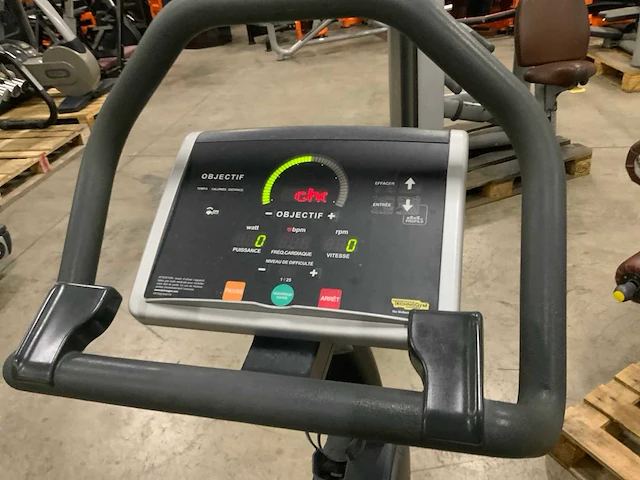 Technogym excite new bike 500 led home trainer - afbeelding 4 van  5