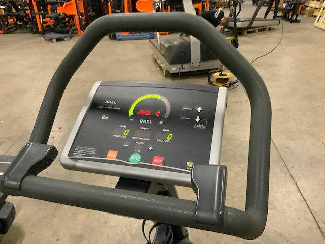 Technogym excite new bike 500 led home trainer - afbeelding 3 van  5
