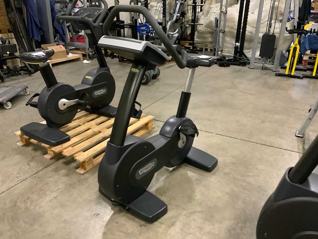 Technogym excite new bike 500 led home trainer - afbeelding 5 van  5