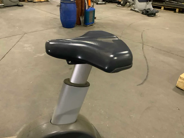 Technogym excite+ new bike 500led home trainer - afbeelding 5 van  5