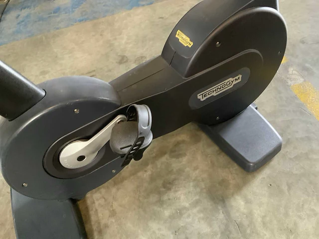 Technogym excite new bike 500led home trainer - afbeelding 5 van  5