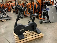 Technogym excite new bike 700 led home trainer - afbeelding 4 van  4
