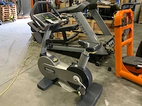 Technogym excite new bike uprightbike home trainer - afbeelding 3 van  6