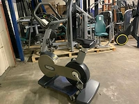 Technogym excite new bike uprightbike home trainer - afbeelding 4 van  5