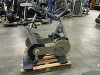 Technogym excite new bike uprightbike home trainer - afbeelding 1 van  5