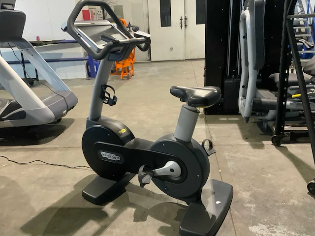 Technogym excite new bike visioweb home trainer - afbeelding 1 van  6