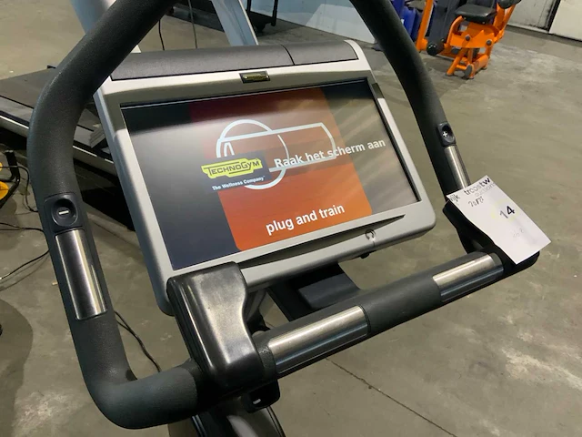 Technogym excite new bike visioweb home trainer - afbeelding 3 van  6
