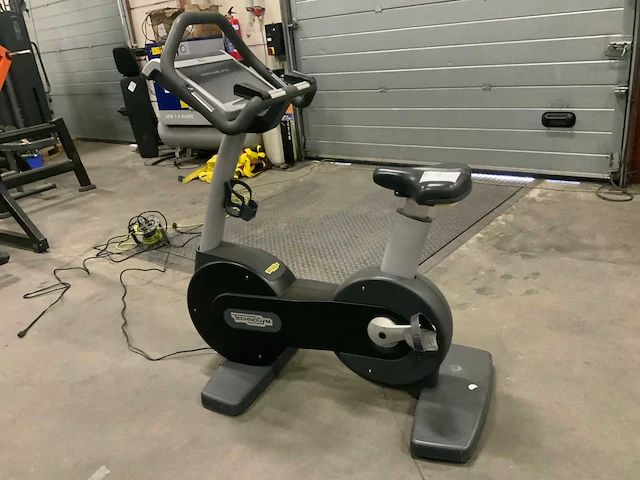 Technogym excite+ new bike visioweb home trainer - afbeelding 1 van  6