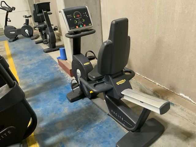 Technogym excite new recline 500led home trainer - afbeelding 5 van  5