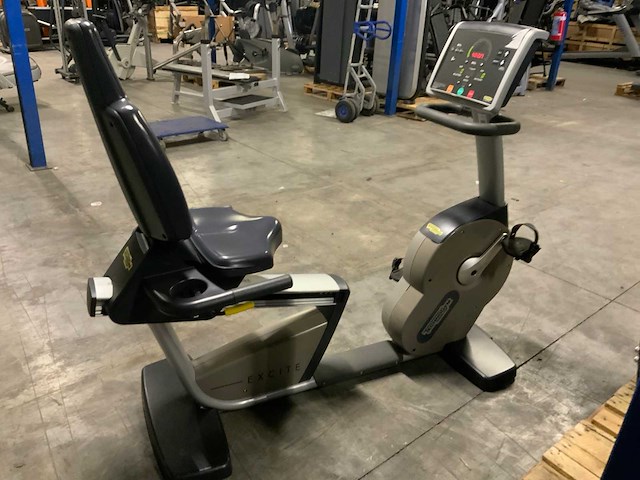 Technogym excite recline 500 led home trainer - afbeelding 4 van  7