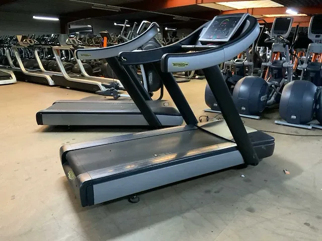Technogym excite+ run now 500 led loopband - afbeelding 2 van  5