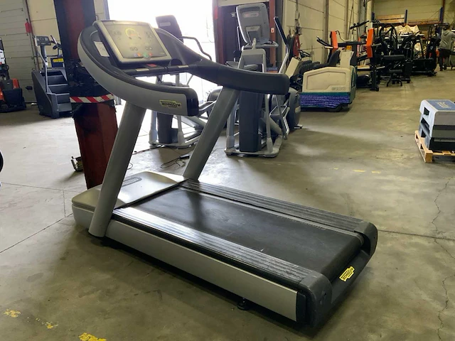 Technogym excite+ run now 500 led loopband - afbeelding 2 van  7