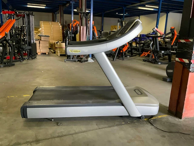 Technogym excite+ run now 500 led loopband - afbeelding 5 van  7
