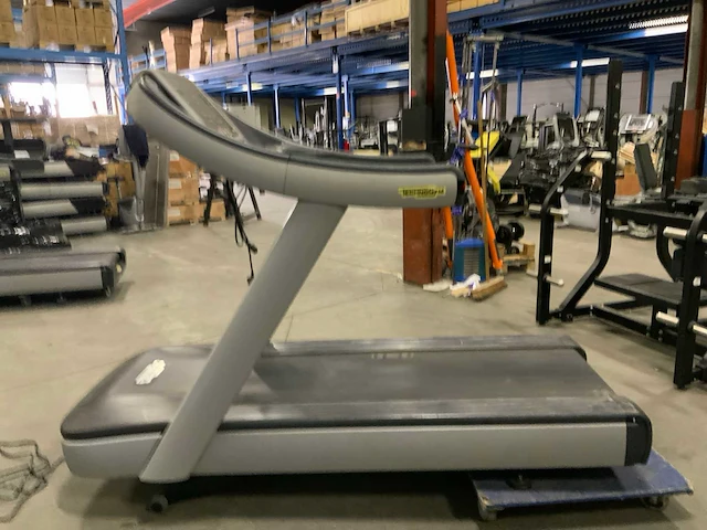 Technogym excite run now 500 led loopband - afbeelding 1 van  6
