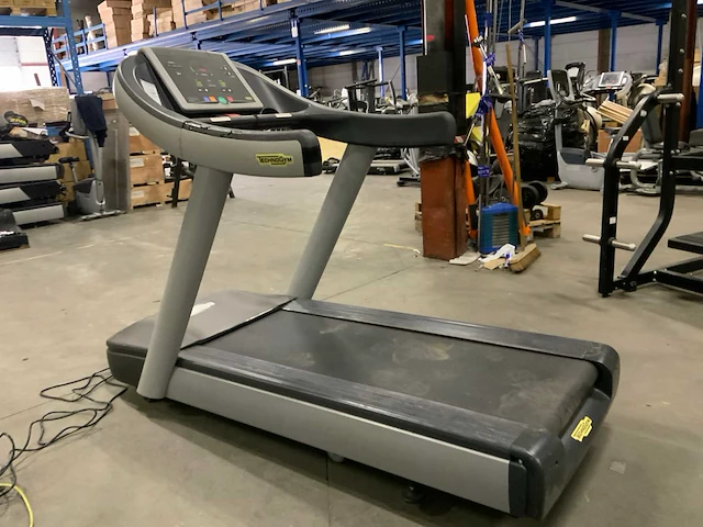 Technogym excite run now 500 led loopband - afbeelding 2 van  6